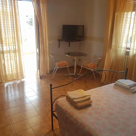 Leopardi Bed & Breakfast Lequile